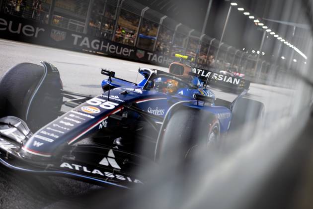 F1 - SINGAPORE GRAND PRIX 2025 55 SAINZ Carlos (spa), Williams Racing FW47, action during the 2025 Formula 1 Singapore Grand Prix, 18th round of the 2025 FIA Formula One World Championship, WM, Weltmeisterschaft from October 3 to 5, 2025 on the Marina Bay Street Circuit, in Singapore - SingaporeSingapore Copyright: xDPPIx