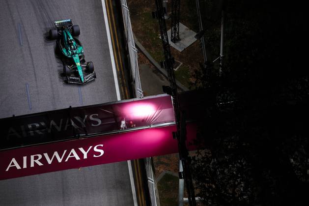 F1 - SINGAPORE GRAND PRIX 2025 18 STROLL Lance (can), Aston Martin F1 Team AMR25, action during the 2025 Formula 1 Singapore Grand Prix, 18th round of the 2025 FIA Formula One World Championship, WM, Weltmeisterschaft from October 3 to 5, 2025 on the Marina Bay Street Circuit, in Singapore - SingaporeSingapore  Copyright: xEricxAlonsox