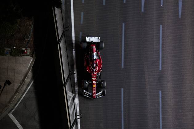 F1 - SINGAPORE GRAND PRIX 2025 16 LECLERC Charles (mco), Scuderia Ferrari SF-25, action during the 2025 Formula 1 Singapore Grand Prix, 18th round of the 2025 FIA Formula One World Championship, WM, Weltmeisterschaft from October 3 to 5, 2025 on the Marina Bay Street Circuit, in Singapore - SingaporeSingapore  Copyright: xEricxAlonsox