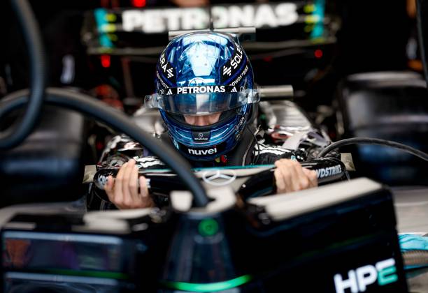 F1 - SINGAPORE GRAND PRIX 2025 RUSSELL George (gbr), Mercedes AMG F1 Team W16, portrait during the 2025 Formula 1 Singapore Grand Prix, 18th round of the 2025 FIA Formula One World Championship, WM, Weltmeisterschaft from October 3 to 5, 2025 on the Marina Bay Street Circuit, in Singapore - SingaporeSingapore  Copyright: xDPPIx