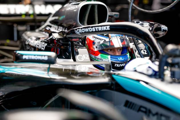F1 - SINGAPORE GRAND PRIX 2025 KIMI ANTONELLI Andrea (ita), Mercedes AMG F1 Team W16, portrait during the 2025 Formula 1 Singapore Grand Prix, 18th round of the 2025 FIA Formula One World Championship, WM, Weltmeisterschaft from October 3 to 5, 2025 on the Marina Bay Street Circuit, in Singapore - SingaporeSingapore Copyright: xDPPIx