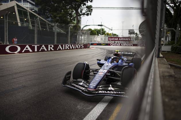 F1 - SINGAPORE GRAND PRIX 2025 55 SAINZ Carlos (spa), Williams Racing FW47, action during the 2025 Formula 1 Singapore Grand Prix, 18th round of the 2025 FIA Formula One World Championship, WM, Weltmeisterschaft from October 3 to 5, 2025 on the Marina Bay Street Circuit, in Singapore - SingaporeSingapore Copyright: xXavixBonillax