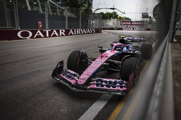 F1 - SINGAPORE GRAND PRIX 2025 43 COLAPINTO Franco (arg), Alpine F1 Team A525, action during the 2025 Formula 1 Singapore Grand Prix, 18th round of the 2025 FIA Formula One World Championship, WM, Weltmeisterschaft from October 3 to 5, 2025 on the Marina Bay Street Circuit, in Singapore - SingaporeSingapore  Copyright: xXavixBonillax