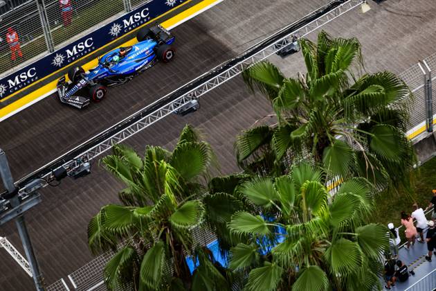 F1 - SINGAPORE GRAND PRIX 2025 23 ALBON Alexander (tha), Williams Racing FW47, action during the 2025 Formula 1 Singapore Grand Prix, 18th round of the 2025 FIA Formula One World Championship, WM, Weltmeisterschaft from October 3 to 5, 2025 on the Marina Bay Street Circuit, in Singapore - SingaporeSingapore  Copyright: xFLORENTxGOODENx