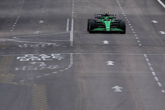 F1 - SINGAPORE GRAND PRIX 2025 05 BORTOLETO Gabriel (bra), Stake F1 Team Kick C45, action during the 2025 Formula 1 Singapore Grand Prix, 18th round of the 2025 FIA Formula One World Championship, WM, Weltmeisterschaft from October 3 to 5, 2025 on the Marina Bay Street Circuit, in Singapore - SingaporeSingapore  Copyright: xEricxAlonsox