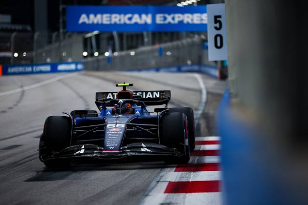 F1 - SINGAPORE GRAND PRIX 2025 55 SAINZ Carlos (spa), Williams Racing FW47, action during the 2025 Formula 1 Singapore Grand Prix, 18th round of the 2025 FIA Formula One World Championship, WM, Weltmeisterschaft from October 3 to 5, 2025 on the Marina Bay Street Circuit, in Singapore - SingaporeSingapore Copyright: xEricxAlonsox
