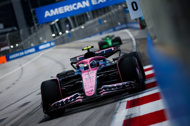 F1 - SINGAPORE GRAND PRIX 2025 43 COLAPINTO Franco (arg), Alpine F1 Team A525, action during the 2025 Formula 1 Singapore Grand Prix, 18th round of the 2025 FIA Formula One World Championship, WM, Weltmeisterschaft from October 3 to 5, 2025 on the Marina Bay Street Circuit, in Singapore - SingaporeSingapore  Copyright: xEricxAlonsox