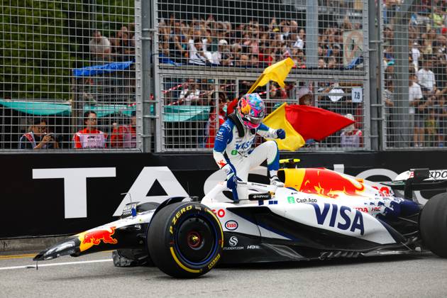 F1 - SINGAPORE GRAND PRIX 2025 LAWSON Liam (nzl), Visa Cash App RB F1 Team VCARB02, portrait during the 2025 Formula 1 Singapore Grand Prix, 18th round of the 2025 FIA Formula One World Championship, WM, Weltmeisterschaft from October 3 to 5, 2025 on the Marina Bay Street Circuit, in Singapore - SingaporeSingapore  Copyright: xDPPIx