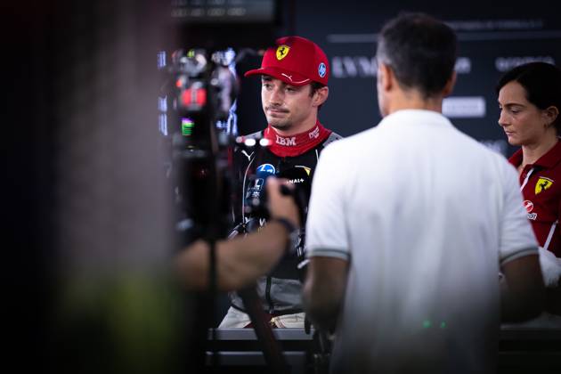F1 - SINGAPORE GRAND PRIX 2025 LECLERC Charles (mco), Scuderia Ferrari SF-25, portrait during the 2025 Formula 1 Singapore Grand Prix, 18th round of the 2025 FIA Formula One World Championship, WM, Weltmeisterschaft from October 3 to 5, 2025 on the Marina Bay Street Circuit, in Singapore - SingaporeSingapore  Copyright: xDPPIx