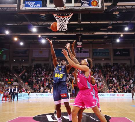 Michael Kessens Telekom Baskets Bonn vs. EWE Baskets Oldenburg 3. Speiltag - Saison 2025 26