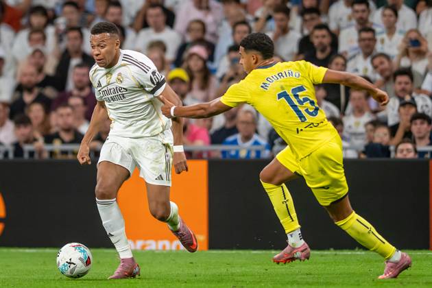 REAL MADRID CF v VILLARREAL CF. LA LIGA 2025 2026. ROUND 8. Real Madrid CF™s Kylian Mbappe (l) and Villarreal CF s Santiago Mourino during La Liga match. October 4, 2025. (ALTERPHOTOS Jorge Ropero) MadridSpain Copyright: xJorgexRoperox