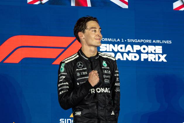Formula 1 Singapore Grand Prix SINGAPORE, SINGAPORE - OCTOBER 5: George Russell from Mercedes wins the Formula 1 Singapore Grand Prix at the Marina Bay Street Circuit in Singapore on October 5, 2025. More than 300,000 fans turned out over race weekend according to the organisers. Zakaria Zainal Anadolu Singapore Singapore. Editorial use only. Please get in touch for any other usage. Copyright: x2025xAnadoluxZakariaxZainalx