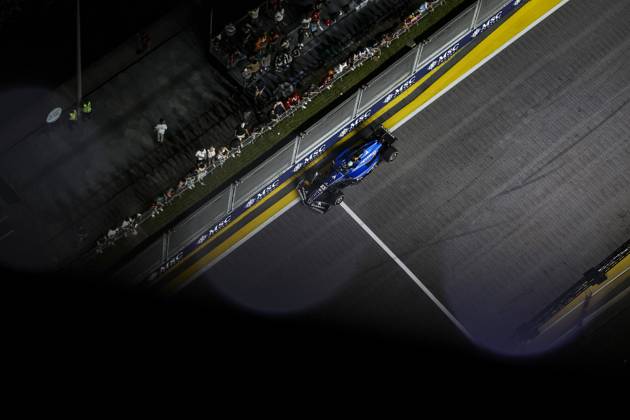 F1 - SINGAPORE GRAND PRIX 2025 23 ALBON Alexander (tha), Williams Racing FW47, action during the 2025 Formula 1 Singapore Grand Prix, 18th round of the 2025 FIA Formula One World Championship, WM, Weltmeisterschaft from October 3 to 5, 2025 on the Marina Bay Street Circuit, in Singapore - SingaporeSingapore  Copyright: xXavixBonillax