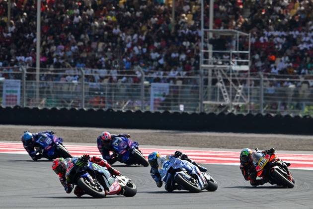 MOTO - MOTO GP - GRAND PRIX OF INDONESIA 2026 20 QUARTARARO Fabio (fra), Monster Energy Yamaha MotoGP, Yamaha YZR-M1, action with 73 MARQUEZ Alex (spa), Gresini Racing MotoGP, Ducati Desmosedici GP24 during the 2025 MotoGP Pertamina Grand Prix of Indonesia on the Mandalika circuit from October 3 to 5, At West Nusa Tenggara, Indonesia - West Nusa TenggaraIndonesia  Copyright: xGIGIxSOLDANOx