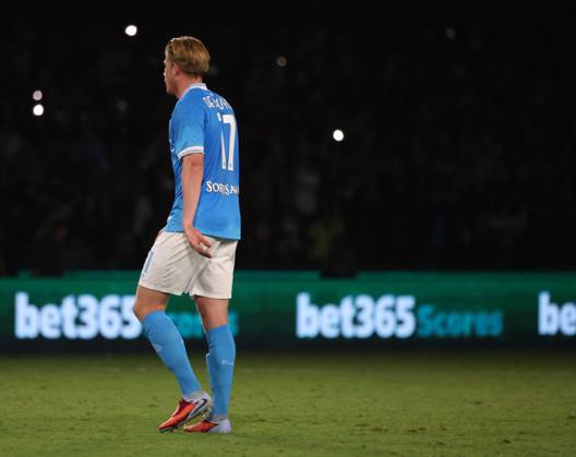 October 5, 2025, Napoli, Campania, ITALIA: Kevi De Bruyne of SSC Napoli During the 2025 26 Italian Serie A football match between SSC Napoli and Genoa on October 5, 2025, at the Diego Armando Maradona Stadium in Naples...Pictured: Napoli ITALIA - ZUMAs236 20251005_aap_s236_126 Copyright: xFabioxSassox