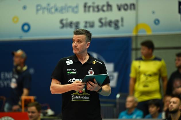 Alexander Waibl Head Coach Dresdner SC Dresdner SC vs SSC Palmberg Schwerin, WT Energiesysteme Supercup, Volleyball Bundesliga Women, Season 2025 2026, 04 10 2025 Dresdner SC vs SSC Palmberg Schwerin, WT Energiesysteme Supercup, Volleyball Bundesliga Women, Season 2025 2026, 04 10 2025 Dresden Copyright: xEibner-Pressefoto xHoepnerx EP_PHR