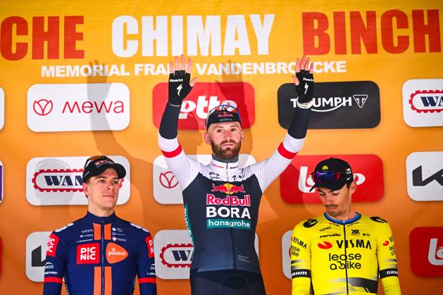 Binche Chimay Binche 2025 Cycling Race BINCHE, BELGIUM - OCTOBER 07 : Meeus Jordi (BEL) of Red Bull BORA - Hansgrohe, Eekhoff Nils Out (NED) of Team Picnic PostNL and Laporte Christophe (BEL) of Team Visma - Lease a Bike on the podium during the 37th edition of Binche Chimay Binche an UCI Class 1.1 one day cycling road race for Men Elite of 203.2 km with start in Binche and finish in Binche on October 7, 2025 in Binche, Belgium, 07 10 2025 ( Motordriver Stephan Boone - Binche Belgium Copyright: xGvgx