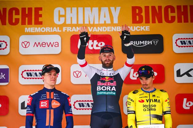 Binche Chimay Binche 2025 Cycling Race BINCHE, BELGIUM - OCTOBER 07 : Meeus Jordi (BEL) of Red Bull BORA - Hansgrohe, Eekhoff Nils Out (NED) of Team Picnic PostNL and Laporte Christophe (BEL) of Team Visma - Lease a Bike on the podium during the 37th edition of Binche Chimay Binche an UCI Class 1.1 one day cycling road race for Men Elite of 203.2 km with start in Binche and finish in Binche on October 7, 2025 in Binche, Belgium, 07 10 2025 ( Motordriver Stephan Boone - Binche Belgium Copyright: xGvgx