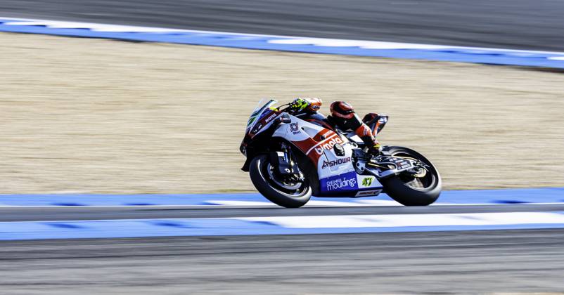 October 10, 2025, Cascais, Lisbon, Portugal: Axel Bassani in action during the WorldSBK Championship Free Practice at the Estoril Circuit, Portugal, on October 11, 2025. Cascais Portugal - ZUMAr200 20251010_zsp_r200_012 Copyright: xNunoxReisinhox