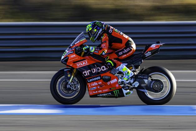 October 11, 2025, Cascais, Lisbon, Portugal: Alvaro Bautista in action during the WorldSBK Championship Free Practice 3 at the Estoril Circuit, Portugal, on October 11, 2025. Cascais Portugal - ZUMAr200 20251011_zsp_r200_003 Copyright: xNunoxReisinhox