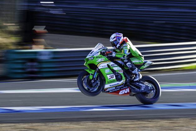 October 11, 2025, Cascais, Lisbon, Portugal: Garrett Gerloff in action during the WorldSBK Championship Free Practice 3 at the Estoril Circuit, Portugal, on October 11, 2025. Cascais Portugal - ZUMAr200 20251011_zsp_r200_014 Copyright: xNunoxReisinhox