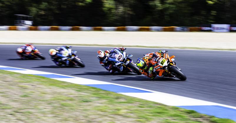 October 12, 2025, Cascais, Lisbon, Portugal: Alvaro Bautista and three other pilots in action during the WorldSBK Championship Tissot Superpole Race at the Estoril Circuit, Portugal, on October 12, 2025. Cascais Portugal - ZUMAr200 20251012_zsp_r200_012 Copyright: xNunoxReisinhox