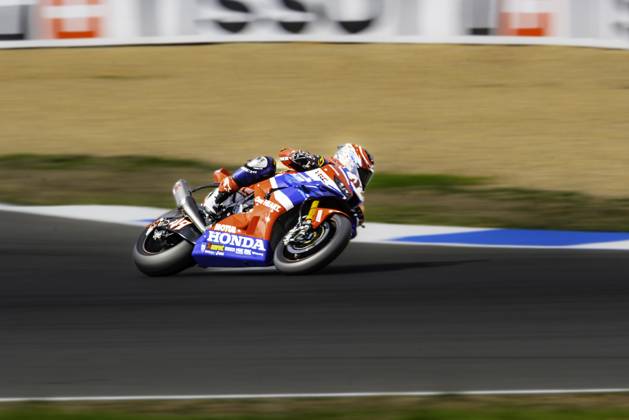 October 12, 2025, Cascais, Lisbon, Portugal: Axel Bassani in action during the WorldSBK Championship Race 2 at the Estoril Circuit, Portugal, on October 12, 2025. Cascais Portugal - ZUMAr200 20251012_zsp_r200_029 Copyright: xNunoxReisinhox