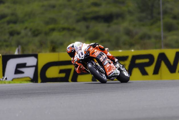 October 12, 2025, Cascais, Lisbon, Portugal: Nicolo Bulega in action during the WorldSBK Championship Race 2 at the Estoril Circuit, Portugal, on October 12, 2025. Cascais Portugal - ZUMAr200 20251012_zsp_r200_037 Copyright: xNunoxReisinhox