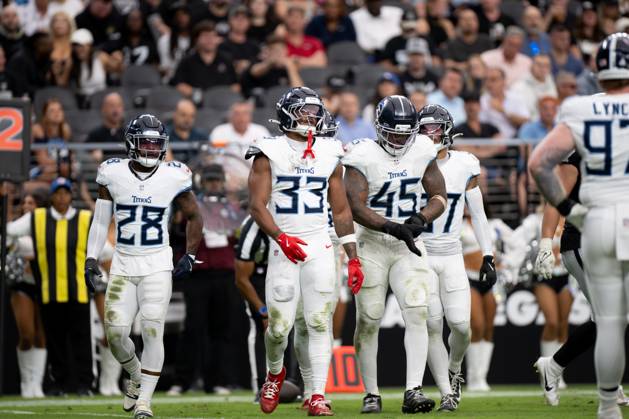 October 12, 2025, Las Vegas, Nevada, USA: Las Vegas Raiders came away with a 20-10 victory over Tennessee Titans during 2025 NFL, American Football Herren, USA Season week 6 at the Allegiant Stadium in Las Vegas. Las Vegas USA - ZUMAo117 20251012_zsp_o117_035 Copyright: xMikaelxOnax