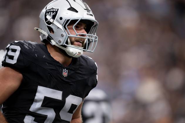 October 12, 2025, Las Vegas, Nevada, USA: Las Vegas Raiders came away with a 20-10 victory over Tennessee Titans during 2025 NFL, American Football Herren, USA Season week 6 at the Allegiant Stadium in Las Vegas. Las Vegas USA - ZUMAo117 20251012_zsp_o117_055 Copyright: xMikaelxOnax