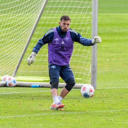Heuer Fernandes Daniel HSV on the ball Germany , Hamburg , Volksparkstadion , Training ground soccer , 1 Bundesliga , Training of Hamburger SV