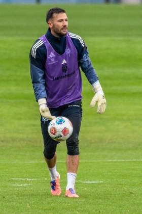 Heuer Fernandes Daniel HSV on the ball Germany , Hamburg , Volksparkstadion , Training ground soccer , 1 Bundesliga , Training of Hamburger SV