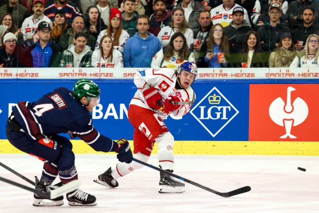 Ice hockey, Eishockey - CHL, EC RBS vs Berlin SALZBURG,AUSTRIA,15.OCT.25 - ICE HOCKEY - CHL, Champions Hockey League, group stage, EC Red Bull Salzburg vs Eisbaeren Berlin. Image shows Troy Bourke (EC RBS).  GEPAxpictures xMathiasxMandl