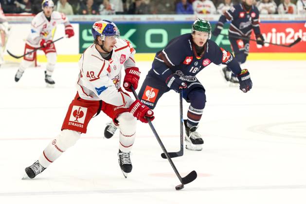 Ice hockey, Eishockey - CHL, EC RBS vs Berlin SALZBURG,AUSTRIA,15.OCT.25 - ICE HOCKEY - CHL, Champions Hockey League, group stage, EC Red Bull Salzburg vs Eisbaeren Berlin. Image shows Lucas Thaler (EC RBS).  GEPAxpictures xMathiasxMandl
