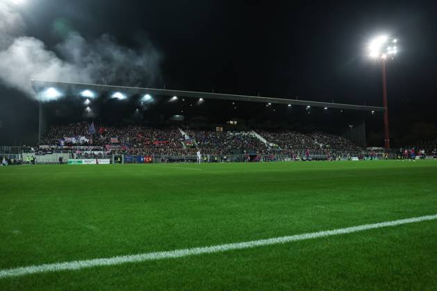Sport, Football, FVN Niederrheinpokal Season 2025 2026 Round of 16 KFC Uerdingen MSV Duisburg 15 10 2025, Grotenburg Stadion Fan suerdingen Krefeld Grotenburg Stadion Nordrhein Westfalen Germany
