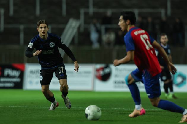 Sport, Football, FVN Niederrheinpokal Season 2025 2026 Round of 16 KFC Uerdingen MSV Duisburg 15 10 2025, Grotenburg Stadium Patrick Sussek MSV Duisburg, 37 Krefeld Grotenburg Stadium North Rhine-Westphalia Germany