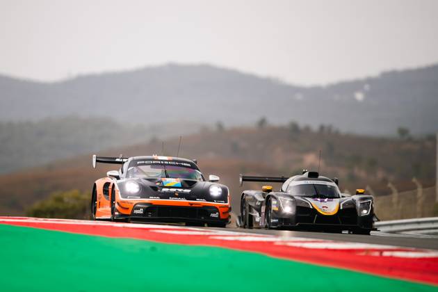 AUTO - ELMS - 4 HOURS OF PORTIMAO 2025 17 CLOSMENIL Adrien (fra), JENSEN Theodor (dnk), LANCHERE Paul (fra), CLX Motorsport, Ligier JS P325, LMP3, action 60 CRESSONI Matteo (ita), FELBERMAYR H. ,Proton Competition, Porsche 911 GT3 R (992), LMGT3, action during the 4 Hours of Portimao, 6th round of the 2025 European Le Mans Series on the Autodromo Internacional do Algarve from October 16 to 18, 2025 in Portimao, Portugal -  Copyright: xJoaoxFilipex