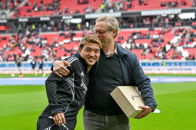 Ritsu Doan Eintracht Frankfurt, 20 and Clemens Hartenbach SC Freiburg, Board of Directors at the reception by SC Freiburg GER, SC Freiburg Eintracht Frankfurt, Football, Bundesliga, Matchday 7, Season 2025 2026, 19 10 2025 DFL DFB REGULATIONS PROHIBIT ANY USE OF PHOTOGRAPHS AS IMAGE SEQUENCES AND OR QUASI VIDEO GER, SC Freiburg Eintracht Frankfurt, Football, Bundesliga, Matchday 7, Season 2025 2026, 19 10 2025 Freiburg Copyright: xEibner-Pressefoto ThomasxHessx EP_THS