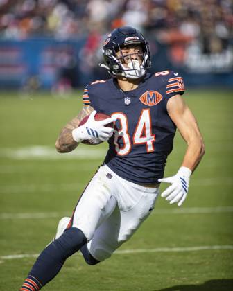 October 19, 2025: Chicago Bears Colston Loveland (84) in action during the game against the New Orleans Saints in Chicago, IL. CSM Chicago United States of America - ZUMAc04_ 20251019_zma_c04_088 Copyright: xMikexWulfx
