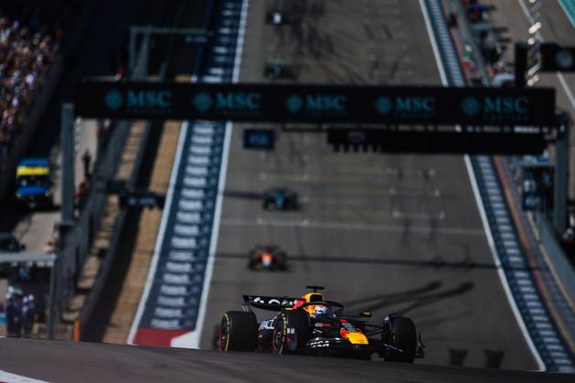 F1 - UNITED STATES GRAND PRIX 2025 01 VERSTAPPEN Max (nld), Red Bull Racing RB21, action during the 2025 Formula 1 United States Grand Prix, 19th round of the 2025 FIA Formula One World Championship, WM, Weltmeisterschaft from October 17 to 19, 2025 on the Circuit of the Americas, in Austin, Texas, United States of America - AustinUnited States Copyright: xEricxAlonsox