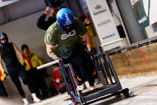 18 10 2025, GER, Bobsleigh, Season 25 26, Men, Central performance test in bobsleigh push test Traditionally, the best German bobsleigh pilots and their pushers met in Oberhof for a test of strength 98559 Oberhof LOTTO Thüringen EISARENA Oberho Thüringen Germany
