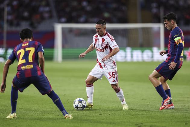 October 21, 2025, Barcelona, Barcelona, SPAIN: Daniel Podence of Olympiacos FC in action during the UEFA Champions League 2025 26 League Phase MD3 match between FC Barcelona, Barca and Olympiacos FC at Estadi Olimpic Lluis Companys on October 21, 2025 in Barcelona, Spain. Barcelona SPAIN - ZUMAa181 20251021_zaa_a181_168 Copyright: xJavierxBorregox