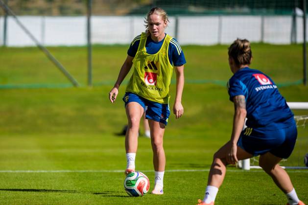 251022 Hanna Lundkvist of the Swedish women s national football team on October 22, 2025 in Benahavis Photo Ludvig Thunman BILDBYRAN code LT LT0733 fotboll football soccer fotball träning practice training sverige sweden dam bbeng  Copyright: LUDVIGxTHUNMAN BB251022LT024