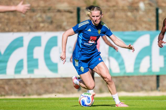 251022 Stina Blackstenius of the Swedish women s national football team on October 22, 2025 in Benahavis Photo Ludvig Thunman BILDBYRAN code LT LT0733 fotboll football soccer fotball träning practice training sverige sweden dam bbeng  Copyright: LUDVIGxTHUNMAN BB251022LT042