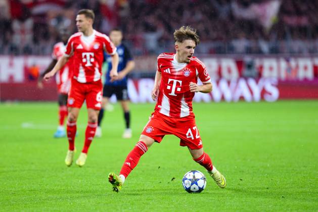 Lennart Karl 42, FC Bayern München at the match between FC Bayern München v Club Brugge, Football, Men, UEFA Champions League, 2025 2026, Matchday 3 on 22 10 2025 in Munich, Allianz Arena DFL and DFB regulations prohibit any use of photographs as image sequences and or quasi video Bayern Germany