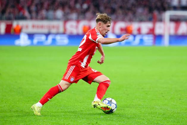 Lennart Karl 42, FC Bayern München at the match between FC Bayern München v Club Brugge, Football, Men, UEFA Champions League, 2025 2026, Matchday 3 on 22 10 2025 in Munich, Allianz Arena DFL and DFB regulations prohibit any use of photographs as image sequences and or quasi video Bayern Germany