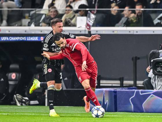Ritsu DÅan (Eintracht Frankfurt) und Curtis Jones (Liverpool FC) battle for the ball during the UEFA Champions League 2025 26 League Phase MD3 match between Eintracht Frankfurt and Liverpool FC at Frankfurt Stadion on October 22, 2025 in Frankfurt am Main, Germany. (Photo by Harry Langer DeFodi Images) Ritsu DÅan Eintracht Frankfurt and Curtis Jones Liverpool FC battle for the ball during the UEFA Champions League 2025 26 League Phase MD3 match between Eintracht Frankfurt and Liverpool FC at Frankfurt Stadion on October 22, 2025 in Frankfurt am Main, Germany Photo by Harry Langer DeFodi Images