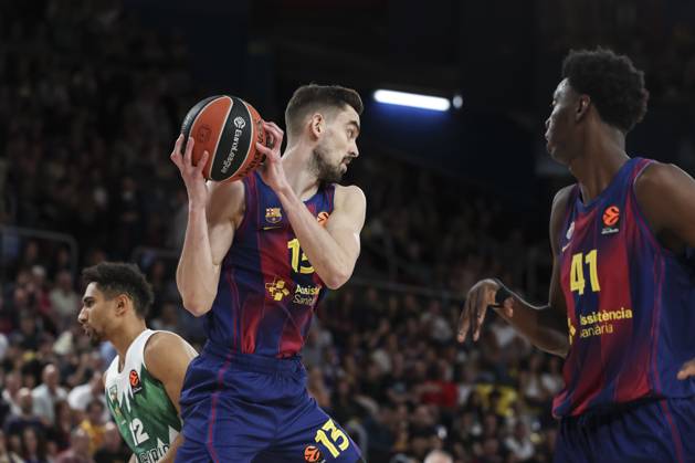 October 23, 2025, Barcelona, Barcelona, Spain: Tomas Satoransky of FC Barcelona, Barca in action during the Turkish Airlines Euroleague 2025 26 League Phase MD6 match played between FC Barcelona and Zalgiris Kaunas at Palau Blaugrana on October 23, 2025 in Barcelona, Spain. Barcelona Spain - ZUMAa181 20251023_zaa_a181_083 Copyright: xJavierxBorregox