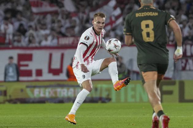 Philipp Lienhart SC Freiburg, 03 on the ball , Germany, Football, UEFA Europa League, Matchday 3, League phase, 2025 2026, SC Freiburg vs FC Utrecht, 23 10 2025, Europa Park Stadion, Freiburg, Germany Freiburg Europa Park Stadion Baden Württemberg Germany Copyright: xArnexAmbergx