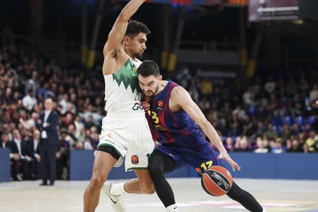 October 23, 2025, Barcelona, Barcelona, Spain: Tomas Satoransky of FC Barcelona, Barca and Maodo Lo of Zalgiris Kaunas in action during the Turkish Airlines Euroleague 2025 26 League Phase MD6 match played between FC Barcelona and Zalgiris Kaunas at Palau Blaugrana on October 23, 2025 in Barcelona, Spain. Barcelona Spain - ZUMAa181 20251023_zaa_a181_135 Copyright: xJavierxBorregox
